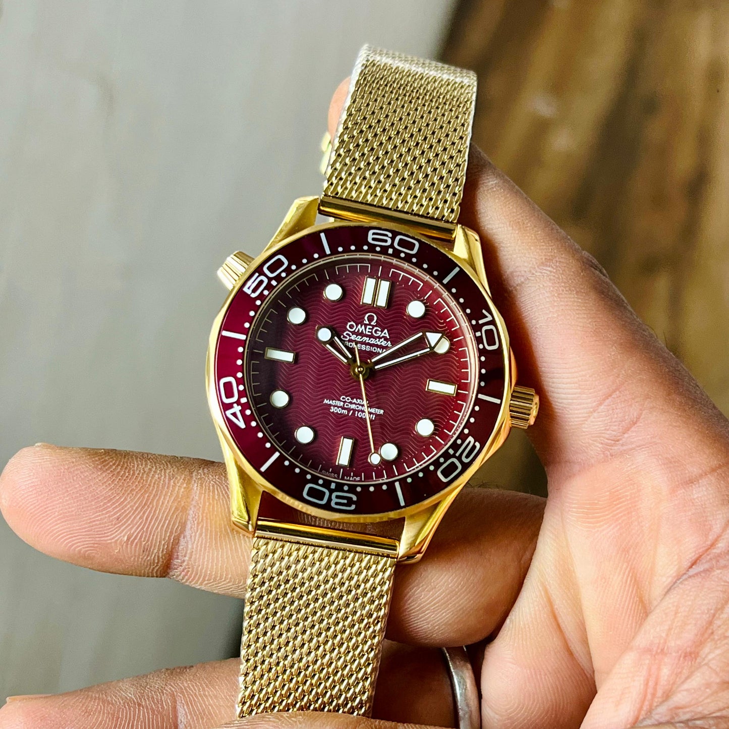 OMEGA SEAMASTER — Golden Limited Edition ✨